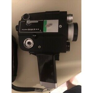 Fujica Single-8 Reflex Zoom Z2 Movie Camera with Leather Case Vintage